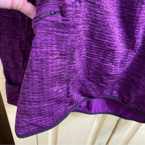 Nike Woman’s Purple Dri Fit Quarter Zip long Sleeve Activewear Workout Top Small - Picture 7 of 7